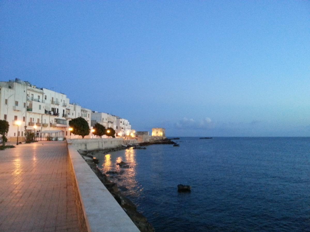 Cortile Azzurro Hotell Trapani Exteriör bild